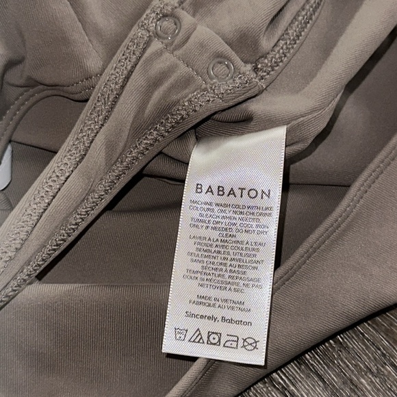 Babaton Square Neck Long Sleeve Bodysuit - Picture 8 of 13